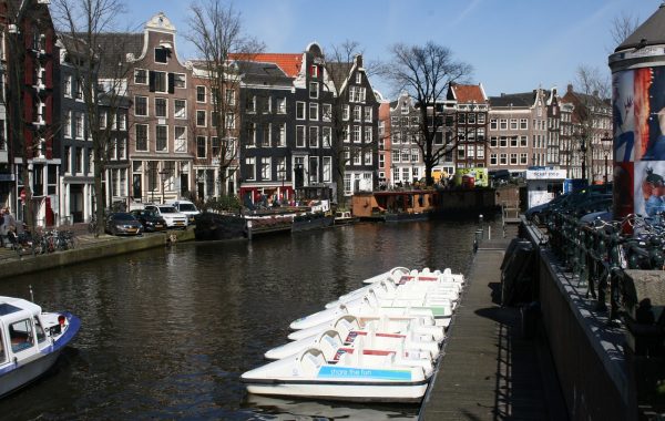 amsterdam-en-famille-canaux-tour-bateau amsterdam-en-famille-canaux-tour-bateau