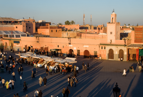 marrakech-en-famille-visite-place-jemaa-el-fna - Avec Mes marrakech-en-famille-visite-place-jemaa-el-fna - Avec Mes