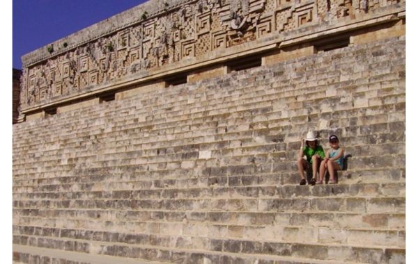 mexique-en-famille-yucatan-avec-enfants-uxmal mexique-en-famille-yucatan-avec-enfants-uxmal