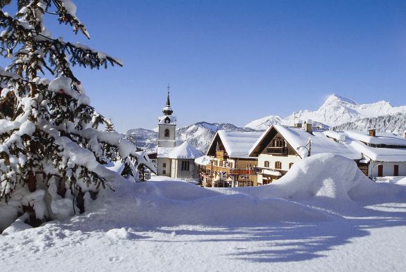 notre-dame-de-bellecombe-village-savoie