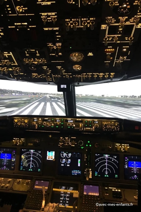 Simulateur de vol Flight sensations Paris cockpit